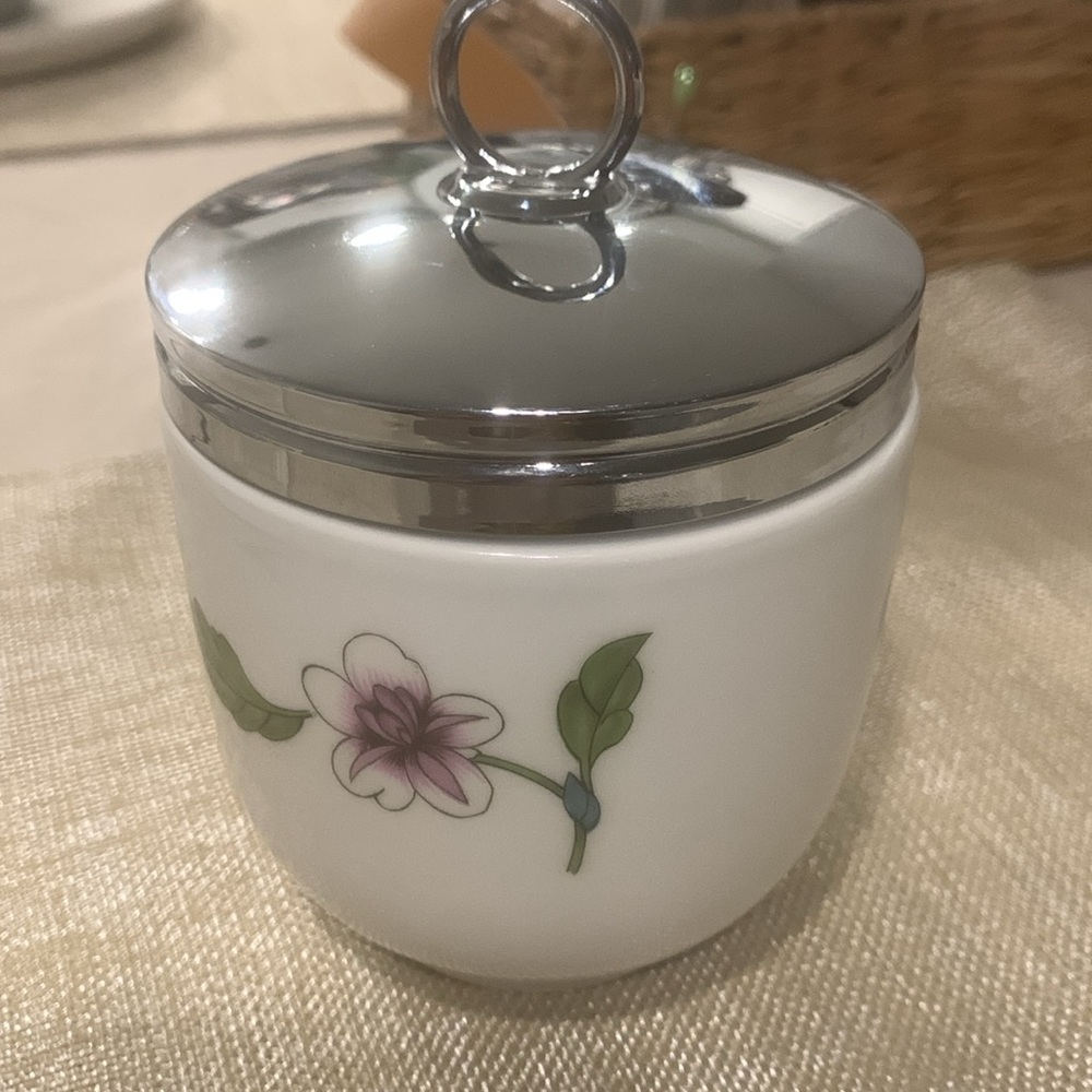Vtg 60's Royal Worcester Porcelain Egg Coddler/Cup - Picture 3 of 9